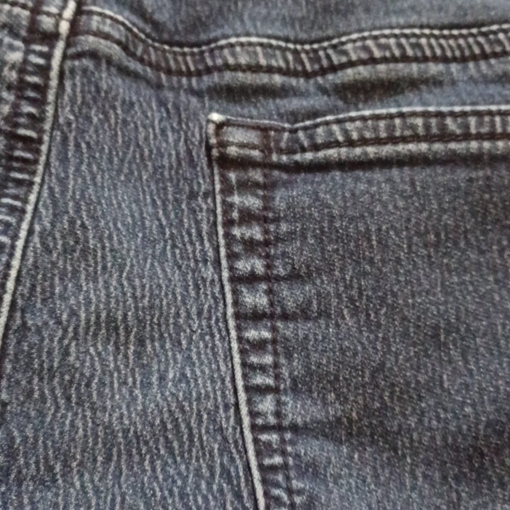 Miracle Body  Jeans Sz. 10. L.29.25". R.10". W.31". Flaw On Pocket In Pic. - Picture 10 of 10